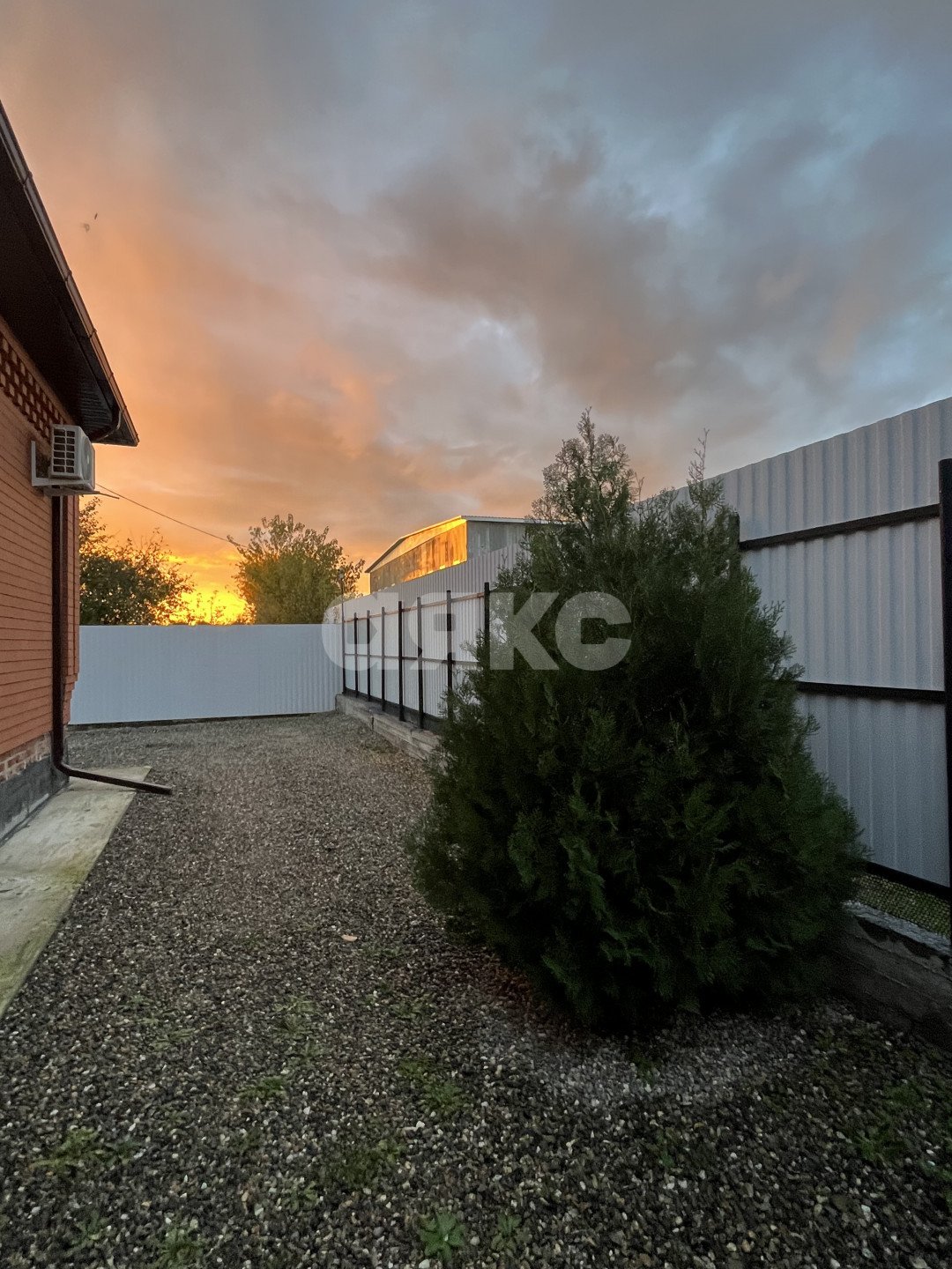 Фото №7: Дом 100 м² + 4 сот. - Заветный, ул. Пушкина