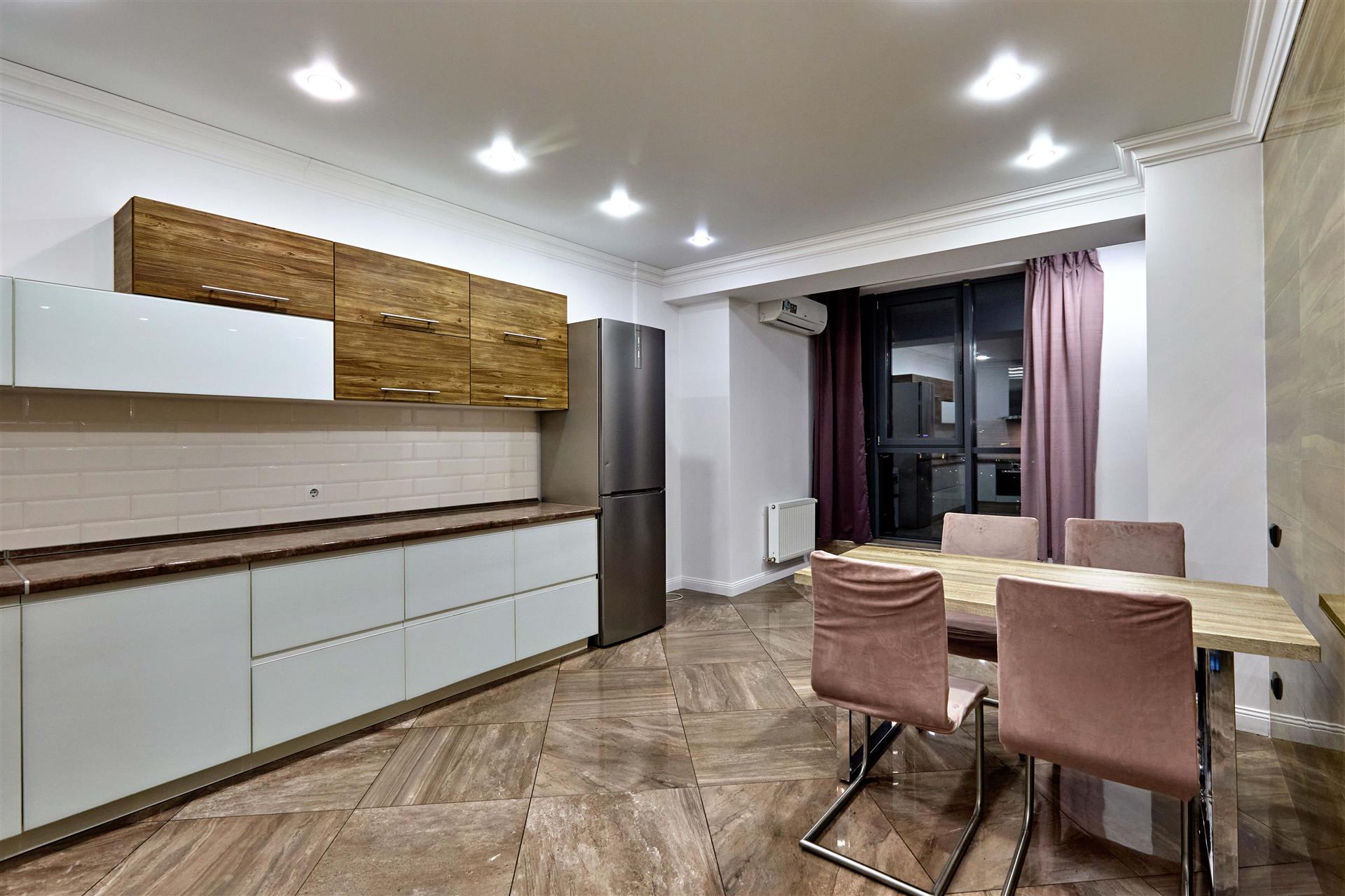 Фото №2: 2-комнатная квартира 110 м² - Краснодар, Центральный внутригородской округ, Западный внутригородской округ, жилой комплекс Центральный, мкр. Центральный, ул. Будённого, 129