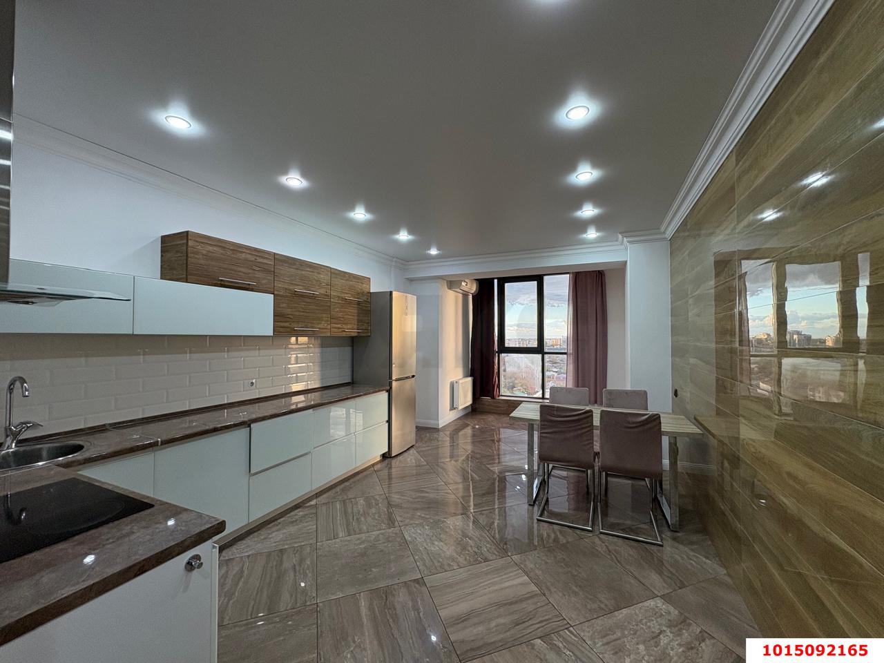 Фото №1: 2-комнатная квартира 105 м² - Краснодар, Центральный, ул. Будённого, 129