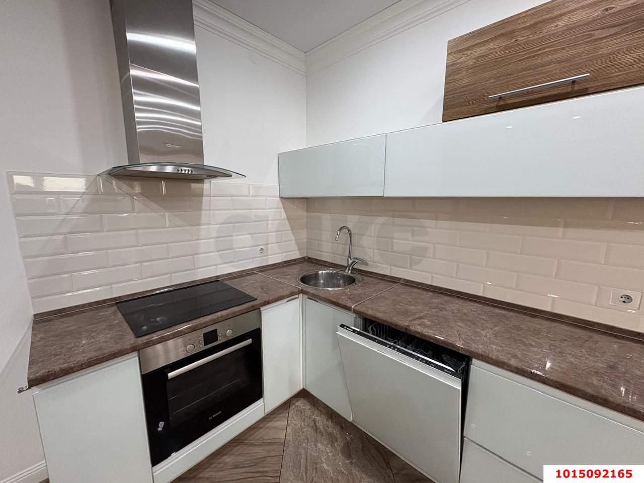 Фото №2: 2-комнатная квартира 105 м² - Краснодар, Центральный, ул. Будённого, 129