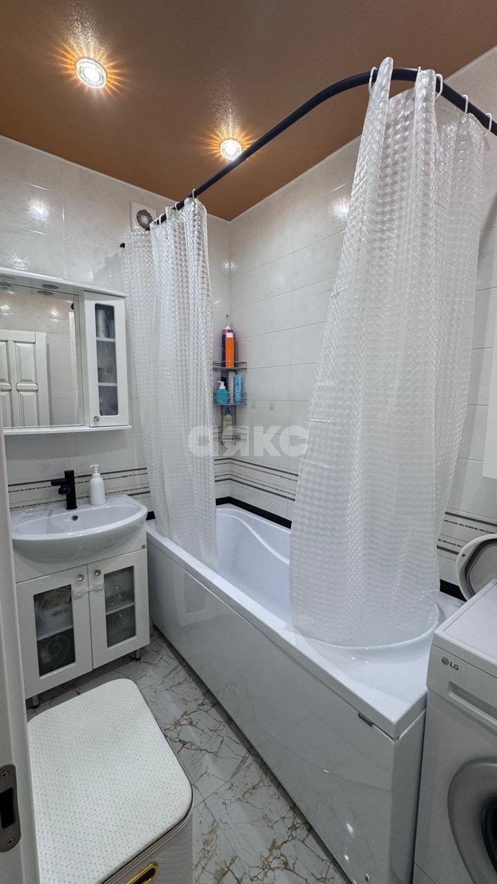 Фото №20: 3-комнатная квартира 62 м² - Симферополь, Центральный, ул. Трубаченко, 11