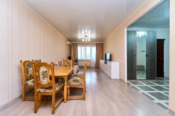 Фото №2: 2-комнатная квартира 84 м² - Краснодар, мкр. Завод Радиоизмерительных Приборов, ул. 1 Мая, 428