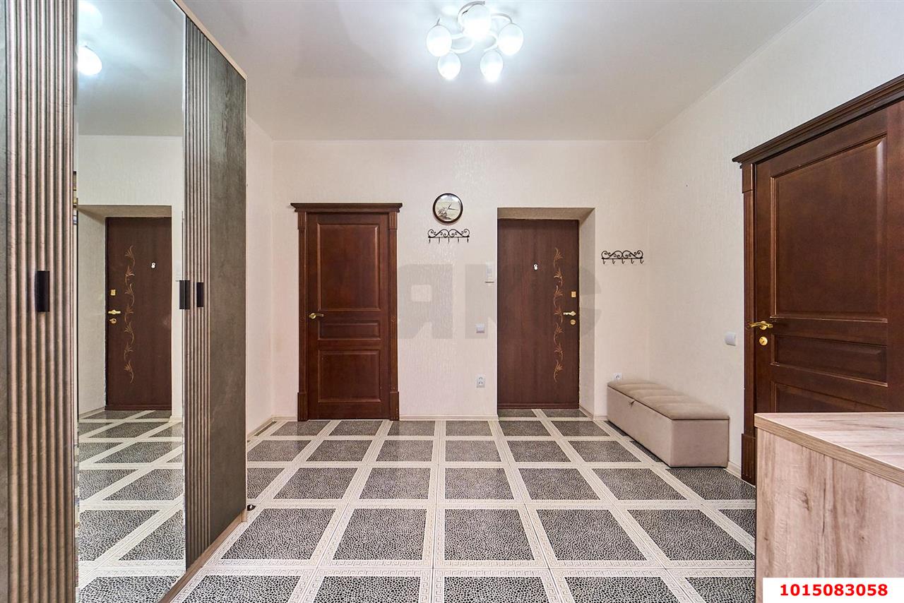 Фото №12: 2-комнатная квартира 92 м² - Краснодар, Завод Радиоизмерительных Приборов, ул. 1 Мая, 428