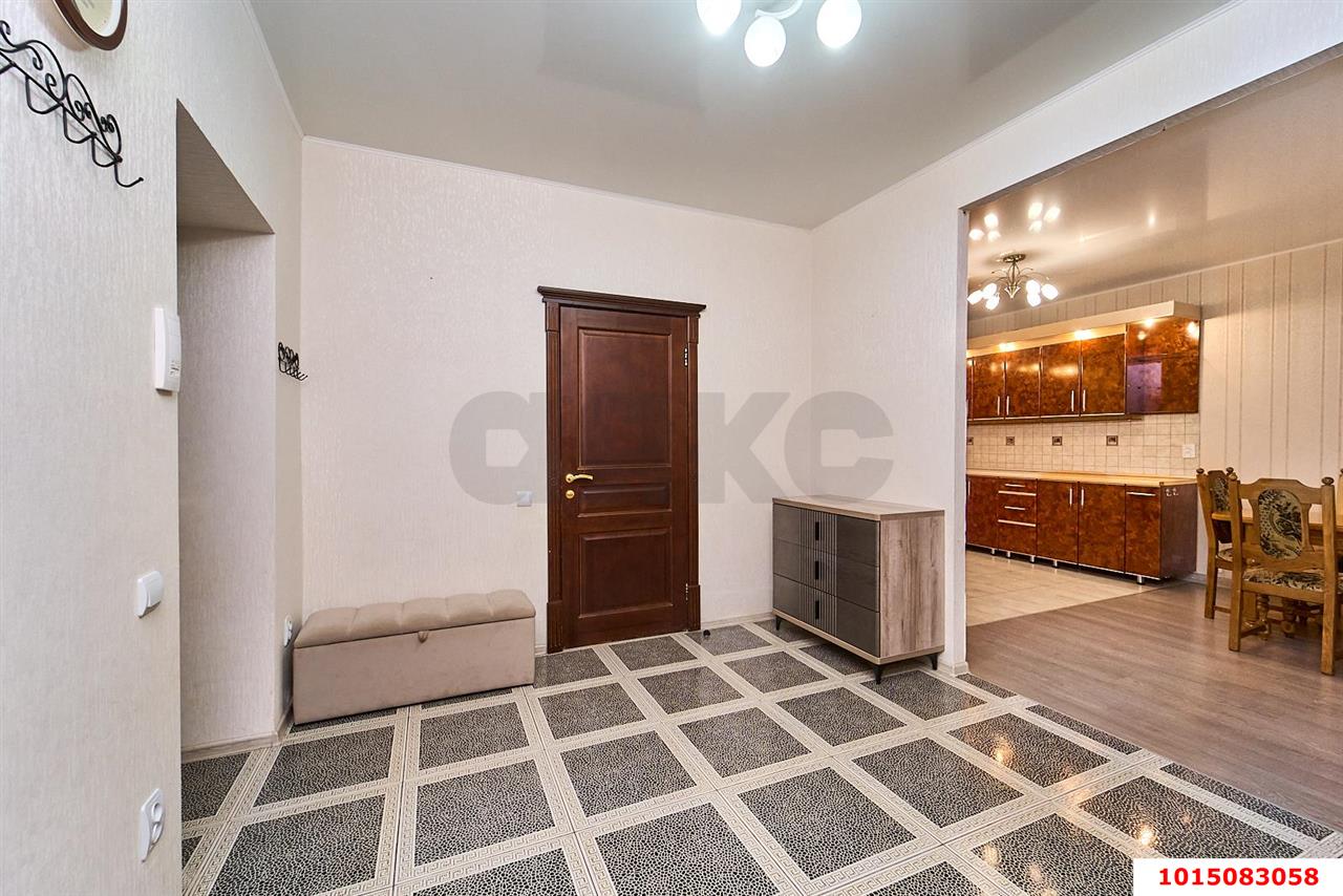 Фото №11: 2-комнатная квартира 92 м² - Краснодар, Завод Радиоизмерительных Приборов, ул. 1 Мая, 428