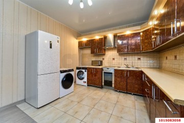 Фото №1: 2-комнатная квартира 92 м² - Краснодар, мкр. Завод Радиоизмерительных Приборов, ул. 1 Мая, 428