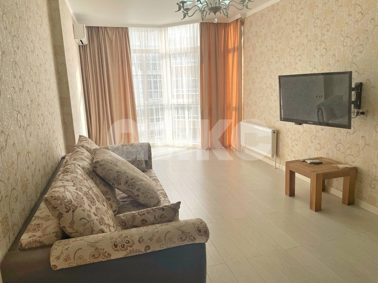 Фото №3: 2-комнатная квартира 72 м² - Геленджик, жилой комплекс Лазурный-2, ул. Верхняя, 4к3