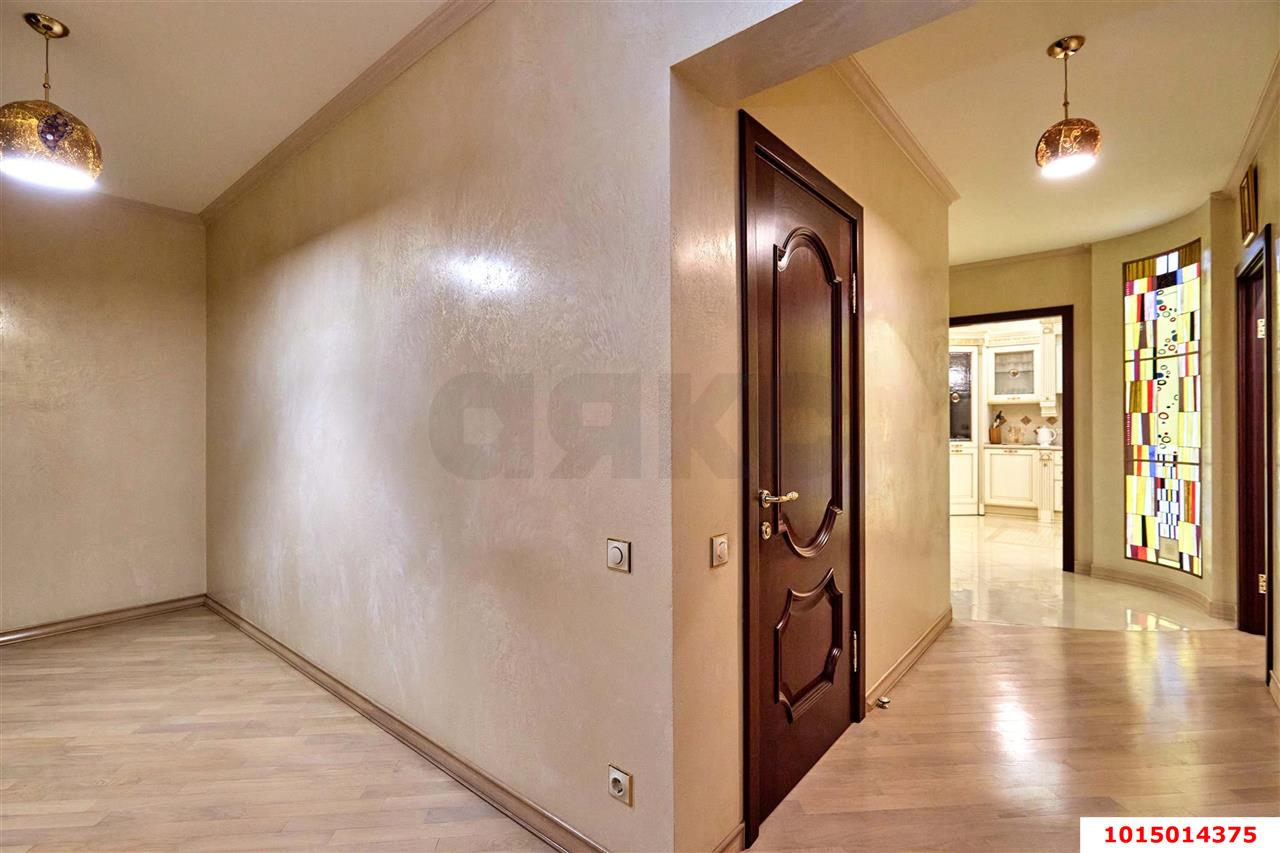 Фото №10: 3-комнатная квартира 140 м² - Краснодар, Прикубанский внутригородской округ, Солнечный, мкр. Фестивальный, ул. Скрябина