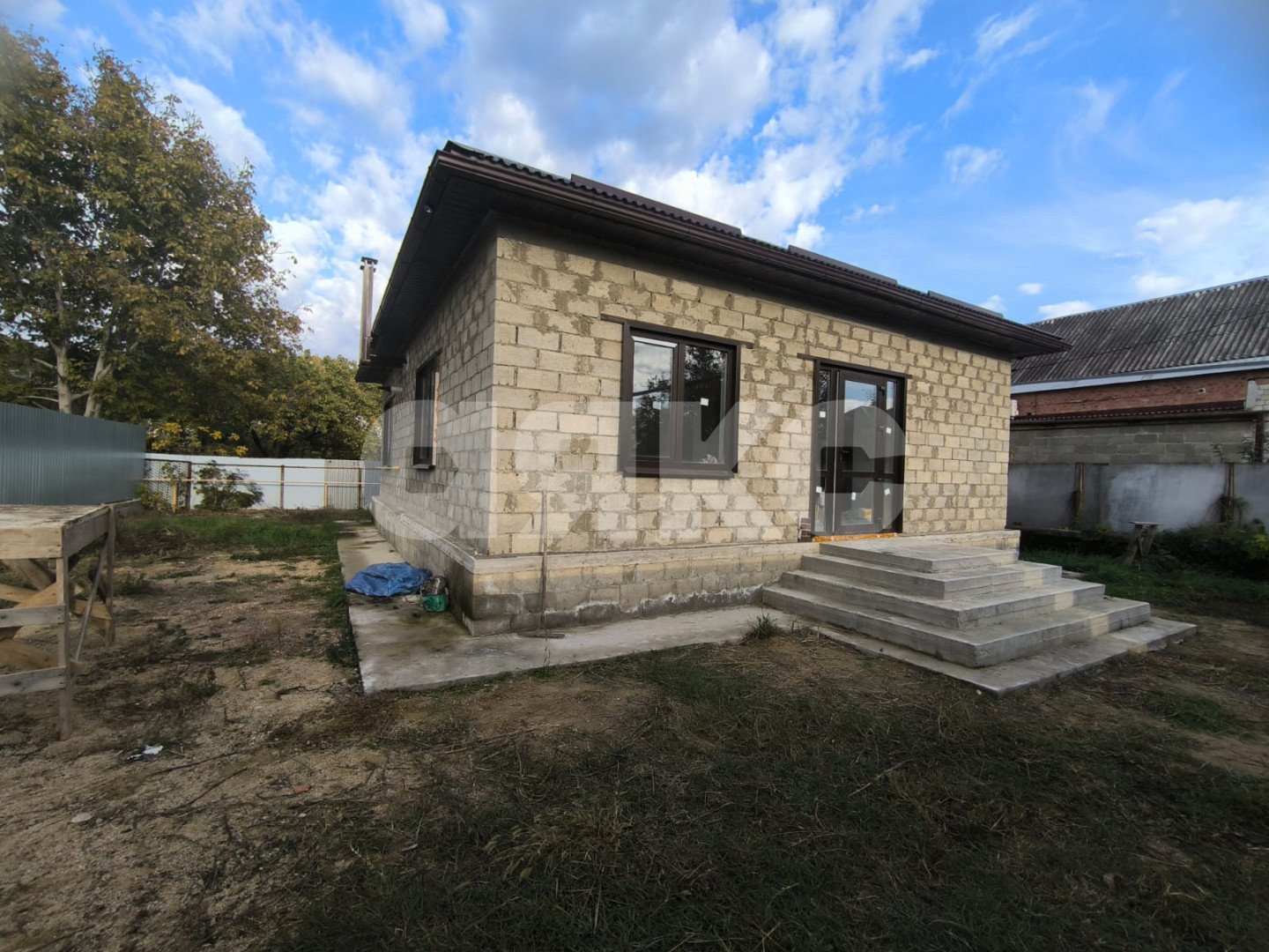 Фото №2: Дом 100 м² + 4 сот. - Новокубанск, ул. Прочноокопская, 49