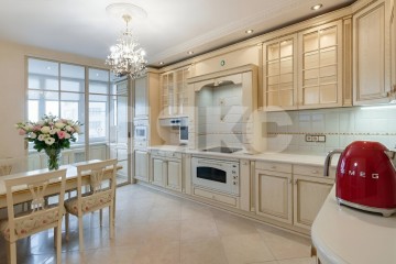 Фото №1: 4-комнатная квартира 140 м² - Реутов, мкр. 5-й, ул. Ашхабадская, 27