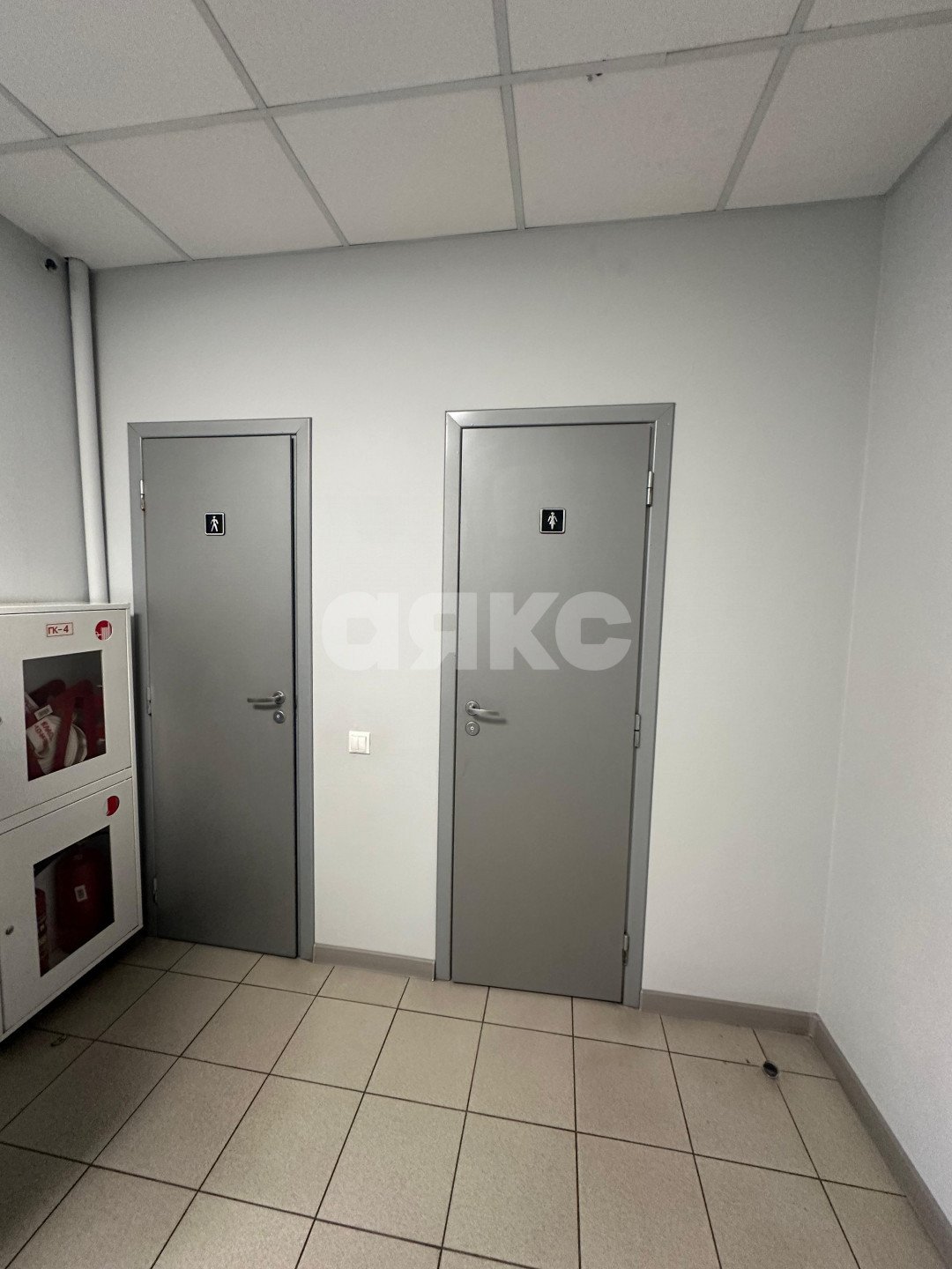 Фото №2: Коммерция 144 м² - Ростов-на-Дону, Кировский, ул. Красноармейская, 129