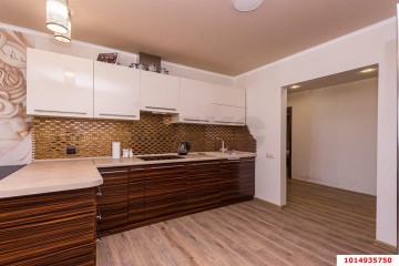 Фото №1: 2-комнатная квартира 68 м² - Краснодар, мкр. Юбилейный, ул. Рождественская набережная, 39