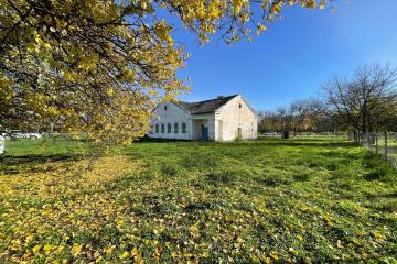 Фото №2: Коммерция 140 м² - Стародеревянковская, п. Сахарного Завода, ул. Кирова, 1