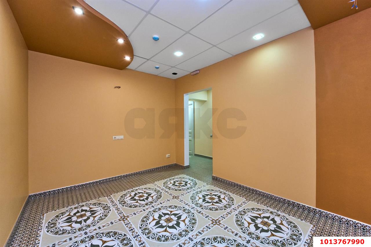 Фото №9: Торговое помещение 108 м² - Краснодар, Московский, ул. имени Николая Семеновича Котлярова, 16