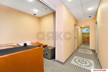 Фото №5: Торговое помещение 108 м² - Краснодар, мкр. Московский, ул. имени Николая Семеновича Котлярова, 16