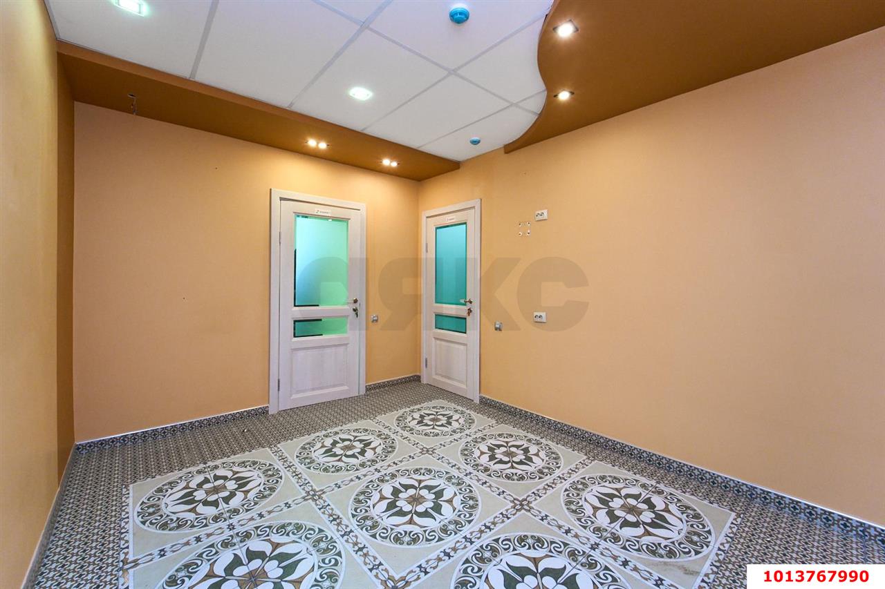 Фото №8: Торговое помещение 108 м² - Краснодар, Московский, ул. имени Николая Семеновича Котлярова, 16