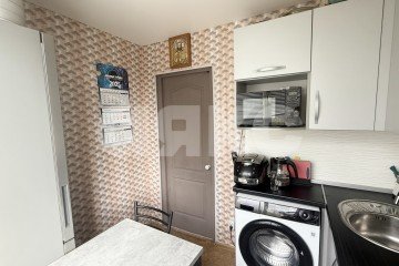 Фото №2: 2-комнатная квартира 43 м² - Нижнекамск, мкр. квартал Е, пр-кт Строителей, 3В