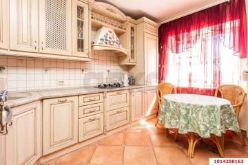 Фото №2: 2-комнатная квартира 79 м² - Краснодар, мкр. Табачная Фабрика, ул. Ипподромная, 53