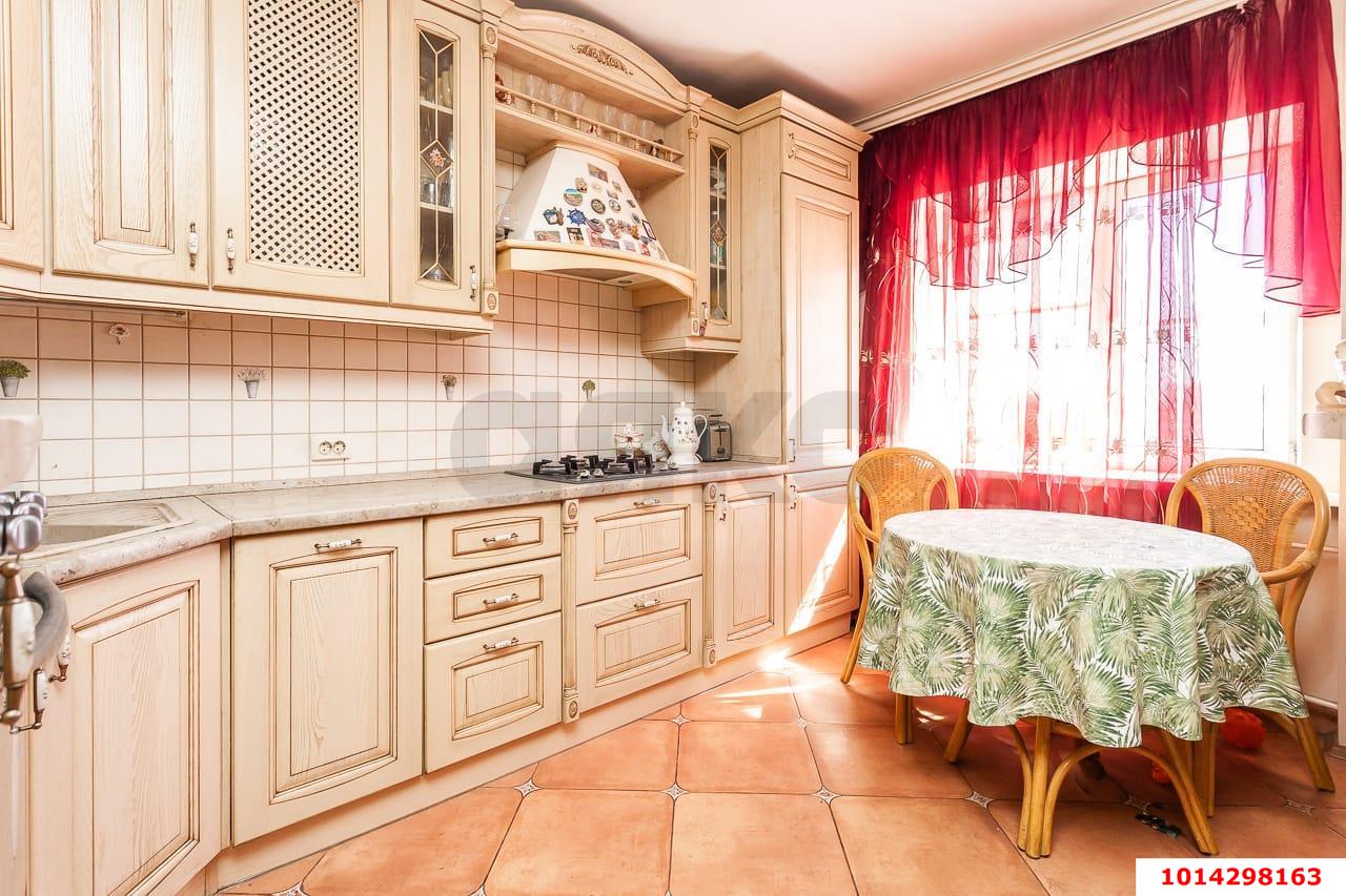 Фото №2: 2-комнатная квартира 79 м² - Краснодар, Центральный внутригородской округ, мкр. Табачная Фабрика, ул. Ипподромная, 53