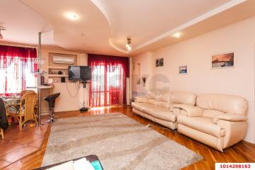 Фото №1: 2-комнатная квартира 79 м² - Краснодар, мкр. Табачная Фабрика, ул. Ипподромная, 53