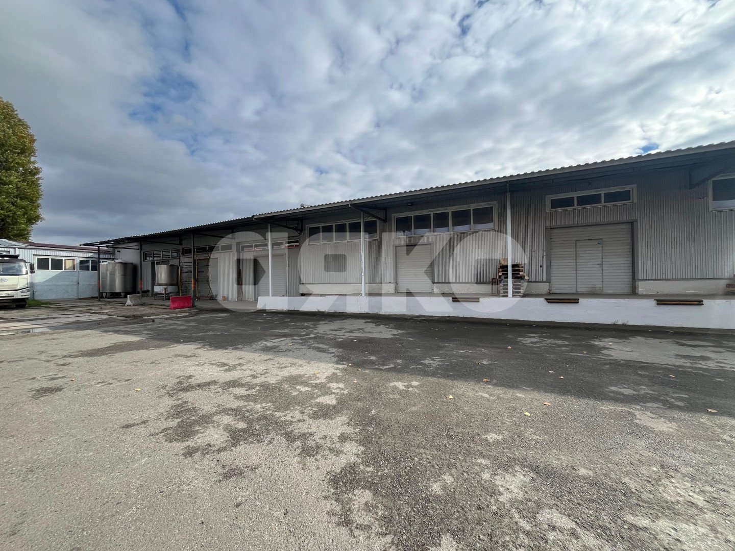 Фото №2: Коммерция 314 м² - Ростов-на-Дону, Заречная, ул. 1-я Луговая, 10