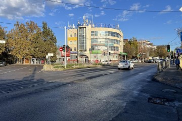 Фото №1: Офисное помещение 98 м² - Краснодар, мкр. Центральный внутригородской округ, ул. имени П.М. Гаврилова, 117