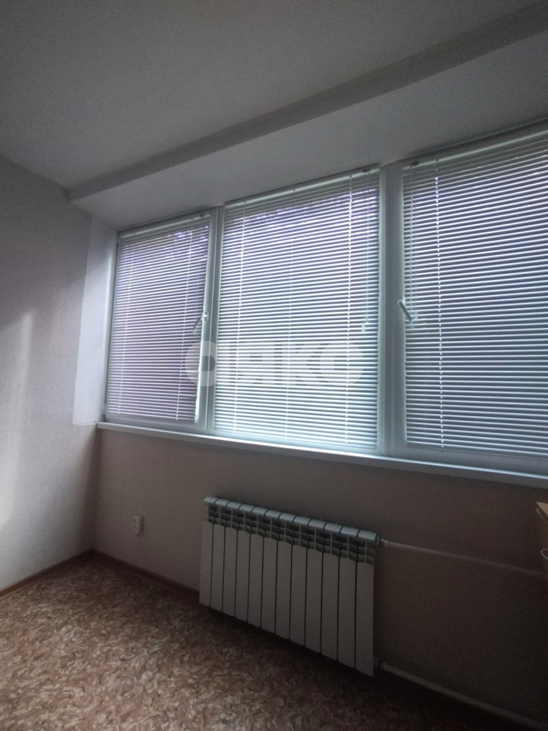 Фото №15: 4-комнатная квартира <span class="whitespace-nowrap">83 м²</span>, <span class="whitespace-nowrap">1/9 эт.</span> - Волгоград, р. Краснооктябрьский, ул. Маршала Ерёменко, 108