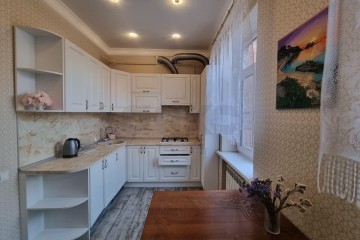 Фото №1: 2-комнатная квартира 48 м² - Краснодар, мкр. Центральный, ул. Мира, 50