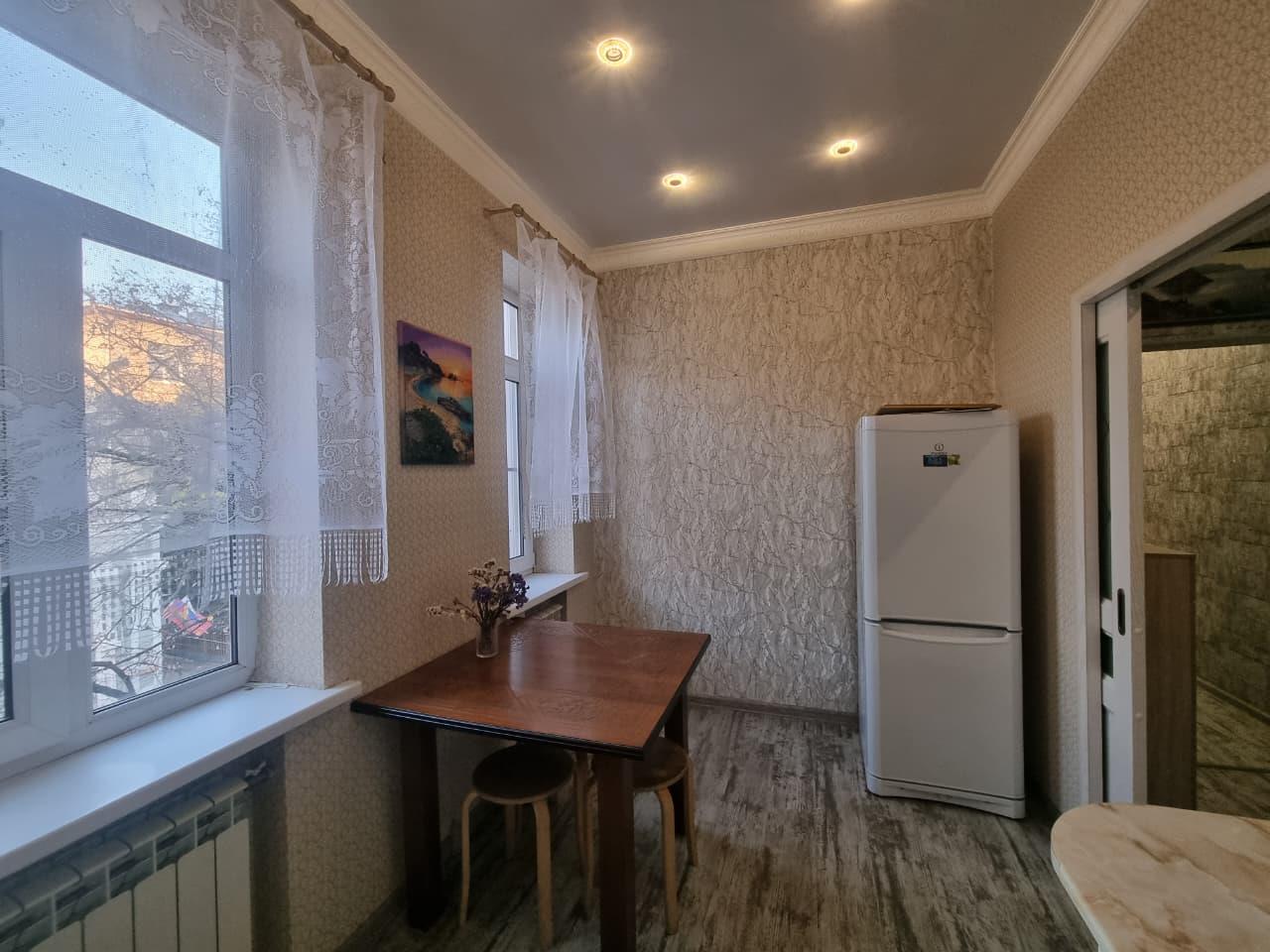 Фото №2: 2-комнатная квартира 48 м² - Краснодар, Центральный внутригородской округ, мкр. Центральный, ул. Мира, 50