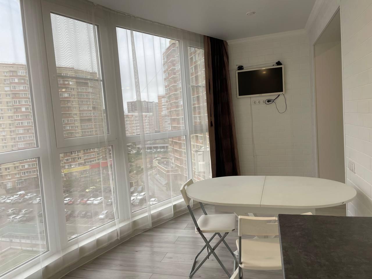 Фото №4: 2-комнатная квартира 54 м² - Краснодар, Прикубанский внутригородской округ, Россинского, мкр. жилой комплекс Инсити-Парк, ул. Командорская, 1Б