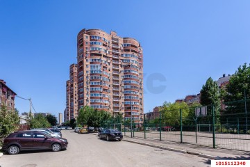 Фото №1: 2-комнатная квартира 67 м² - Краснодар, мкр. Краевая Клиническая Больница, ул. Домбайская, 6/1