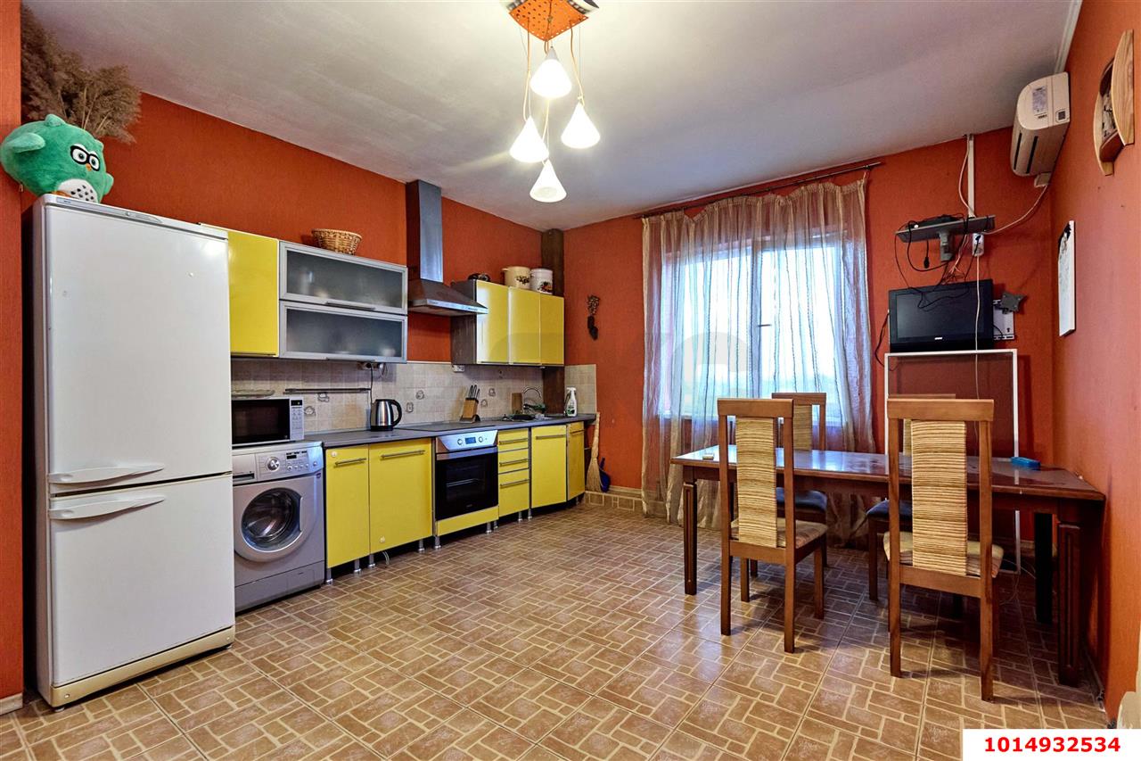 Фото №1: 1-комнатная квартира 53 м² - Краснодар, Завод Радиоизмерительных Приборов, ул. Есаульская, 70