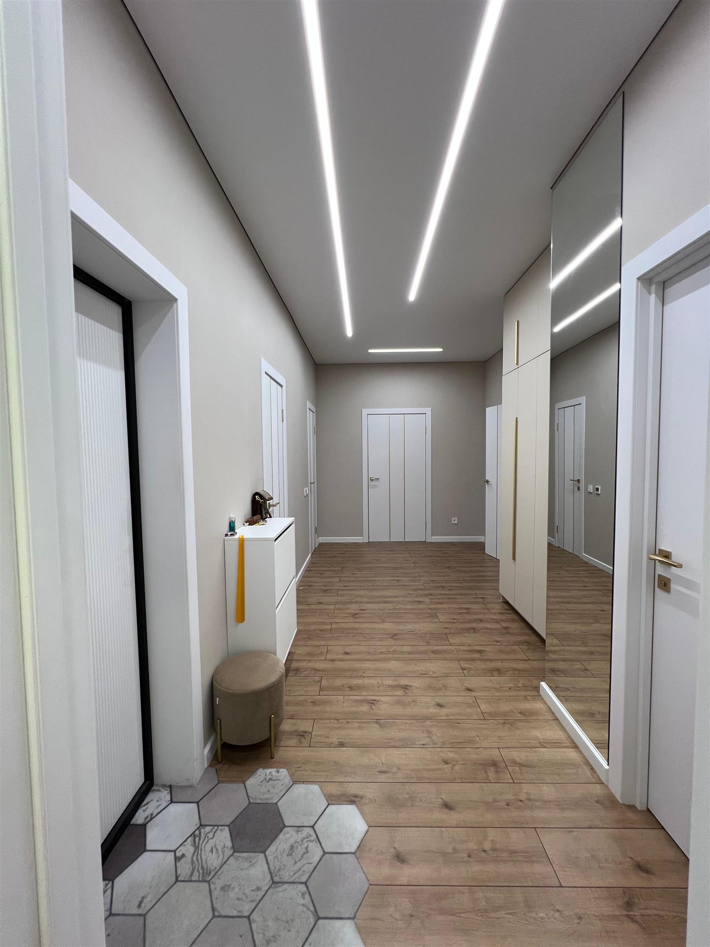 Фото №9: 3-комнатная квартира 106 м² - Краснодар, ЖК Октябрьский, жилой комплекс Центральный, Центральный внутригородской округ, Западный внутригородской округ, мкр. Центральный, ул. Октябрьская, 181/2