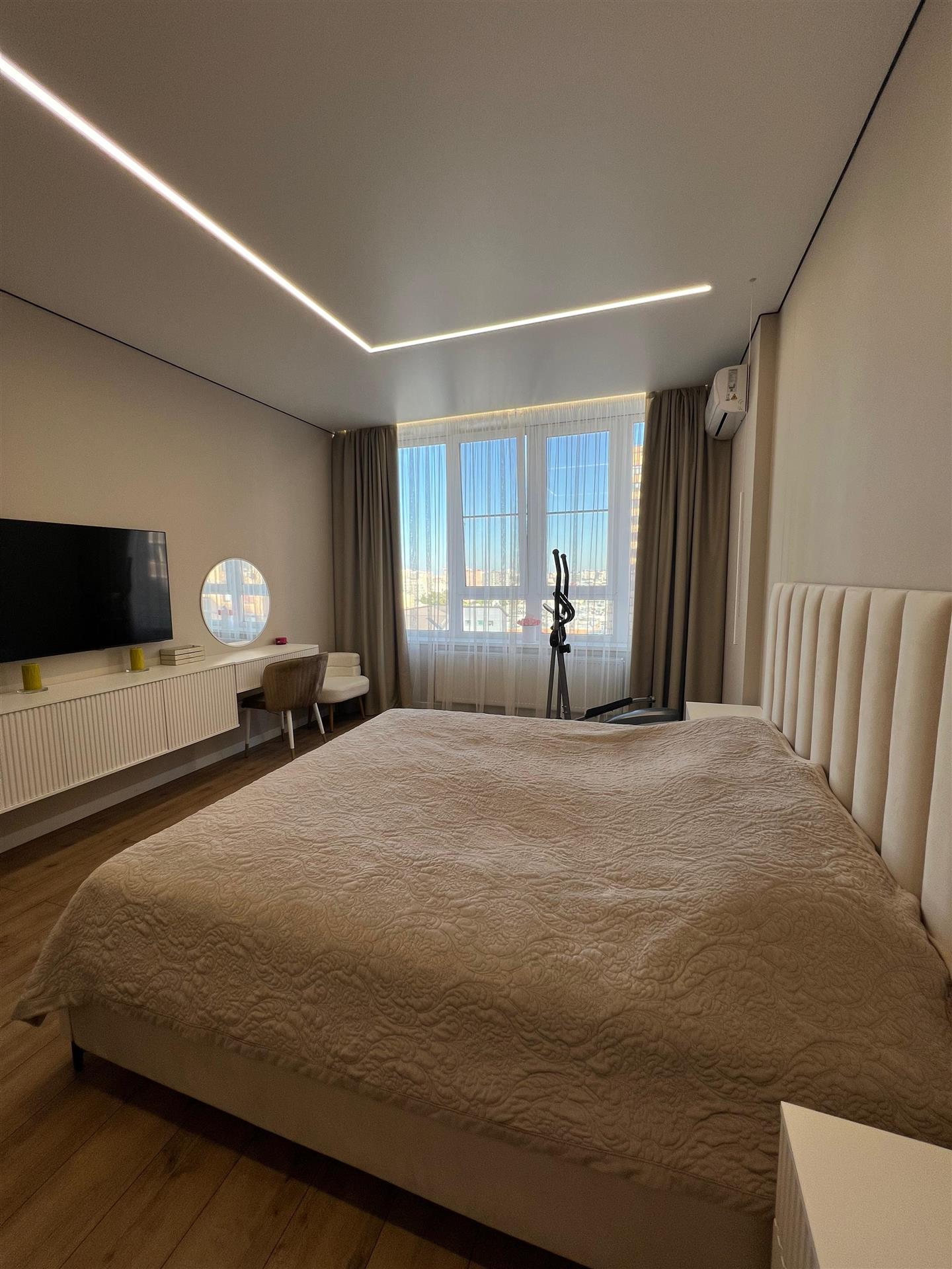 Фото №2: 3-комнатная квартира 106 м² - Краснодар, ЖК Октябрьский, жилой комплекс Центральный, Центральный внутригородской округ, Западный внутригородской округ, мкр. Центральный, ул. Октябрьская, 181/2