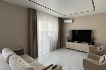 Фото №3: 3-комнатная квартира 106 м² - Краснодар, мкр. Центральный, ул. Октябрьская, 181/2