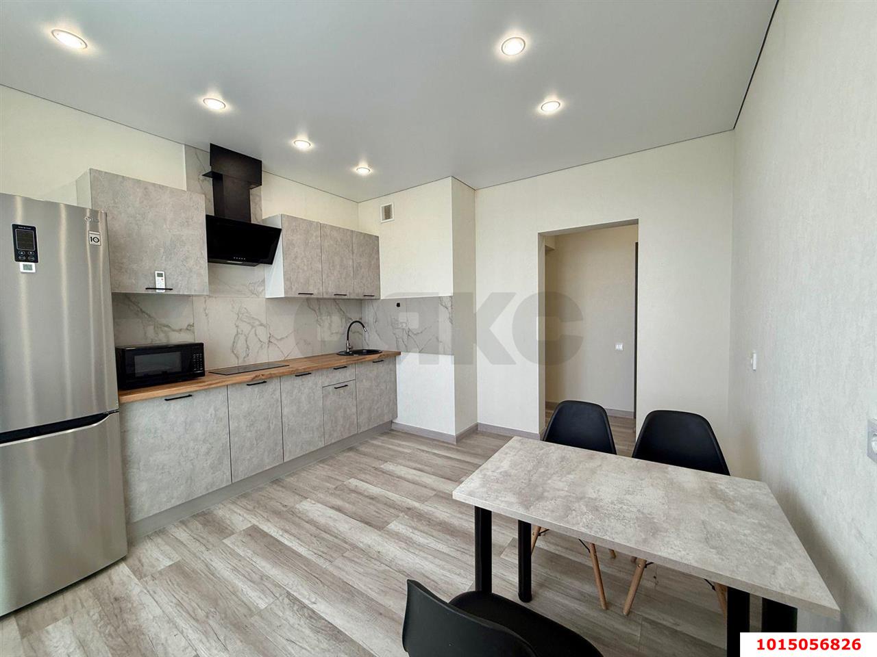 Фото №2: 2-комнатная квартира 52 м² - Краснодар, жилой комплекс Ракурс, ул. имени Героя Ростовского, 8к6