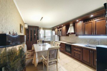 Фото №1: 3-комнатная квартира 91 м² - Краснодар, мкр. Микрохирургии глаза, ул. Академика Лукьяненко, 26