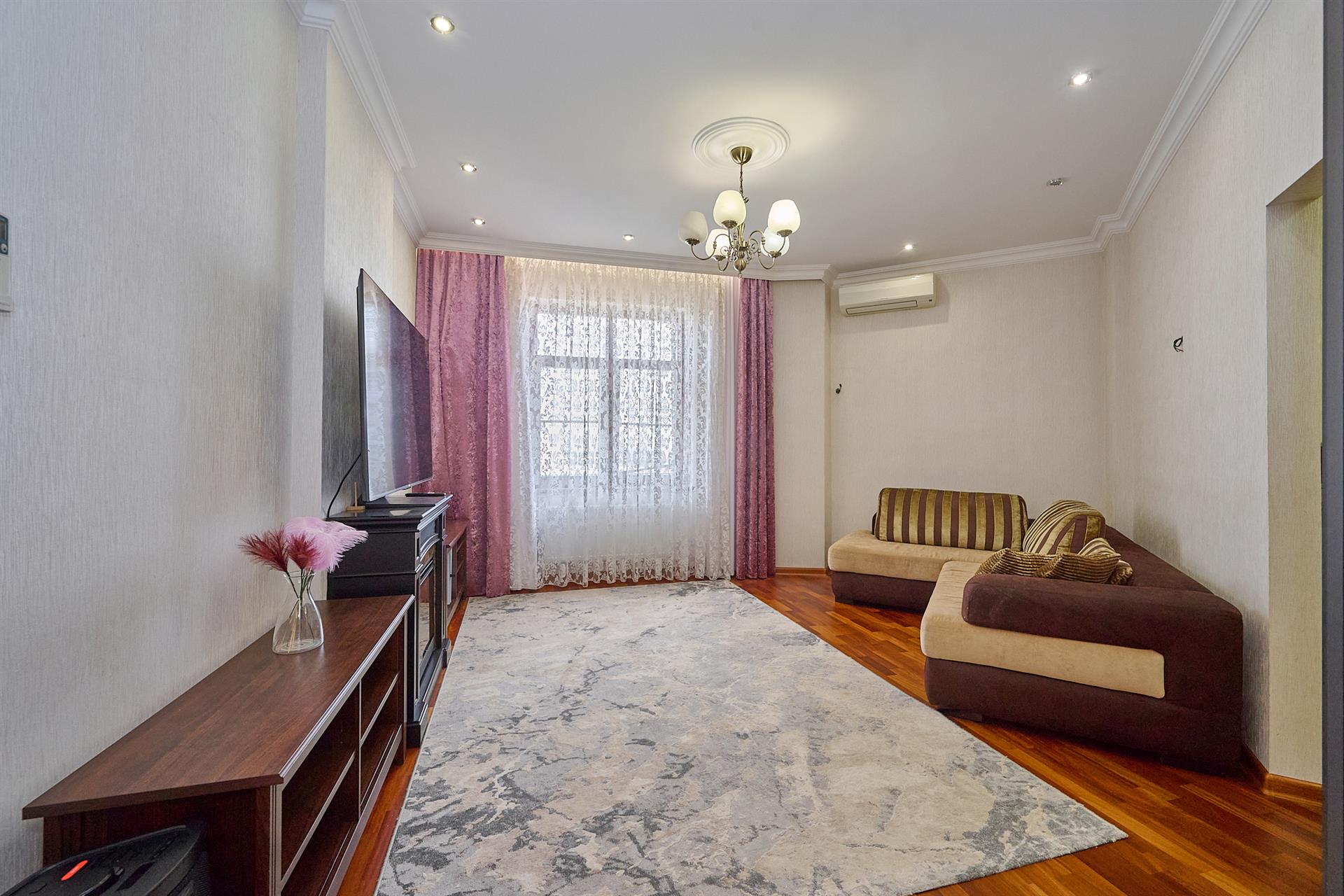 Фото №29: 3-комнатная квартира 137 м² - Краснодар, Центральный внутригородской округ, Западный внутригородской округ, мкр. Центральный, ул. Октябрьская, 74