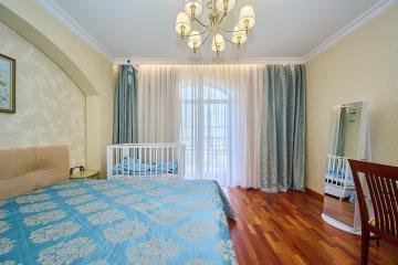 Фото №2: 3-комнатная квартира 137 м² - Краснодар, мкр. Центральный, ул. Октябрьская, 74