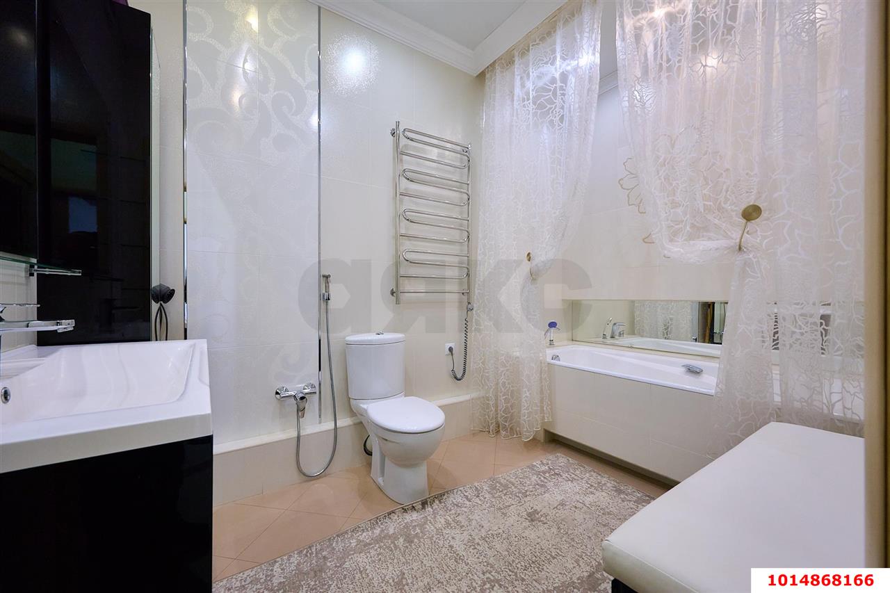 Фото №12: 4-комнатная квартира 137 м² - Краснодар, Центральный, ул. Октябрьская, 74