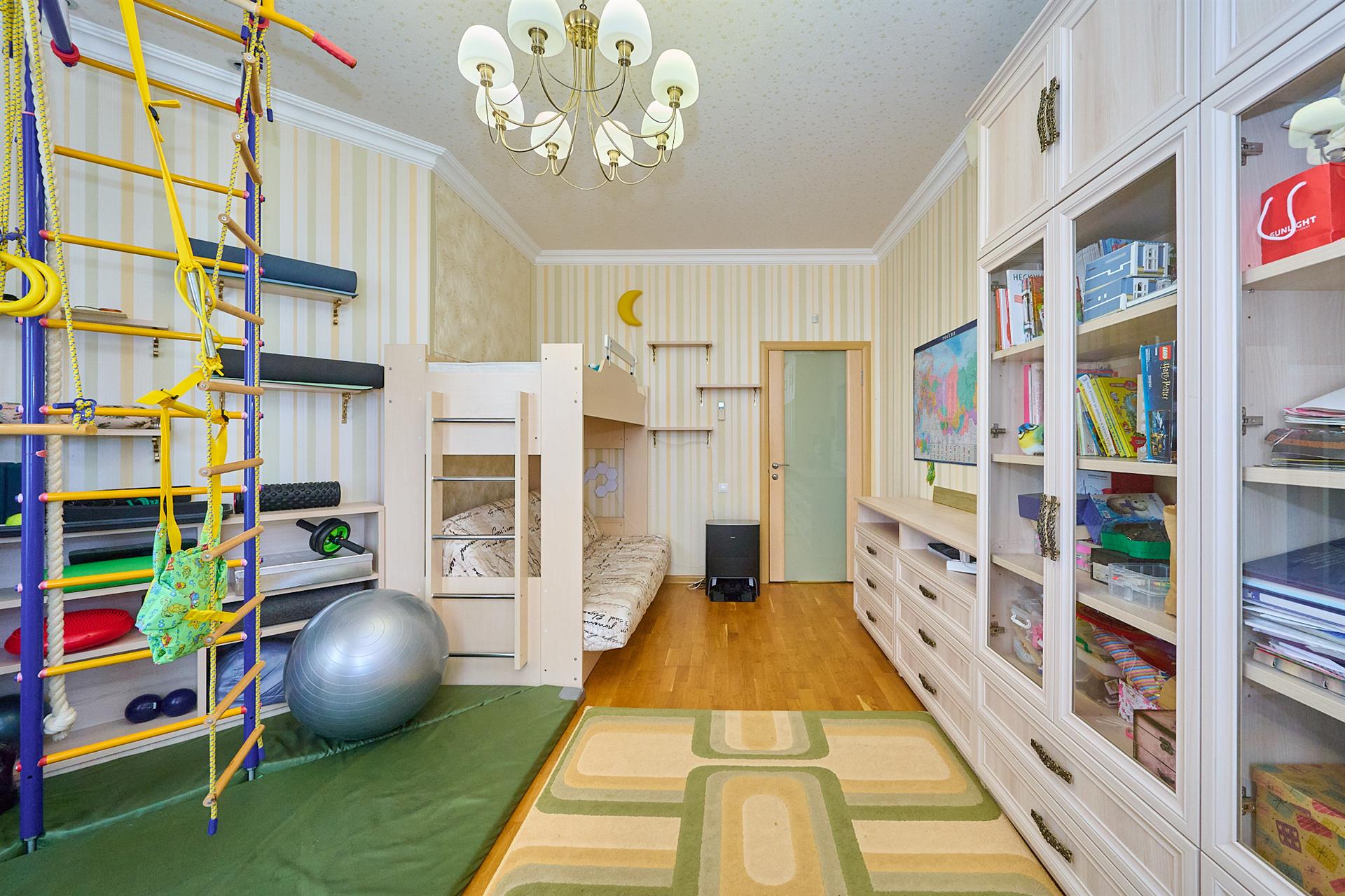 Фото №15: 3-комнатная квартира 137 м² - Краснодар, Центральный внутригородской округ, Западный внутригородской округ, мкр. Центральный, ул. Октябрьская, 74