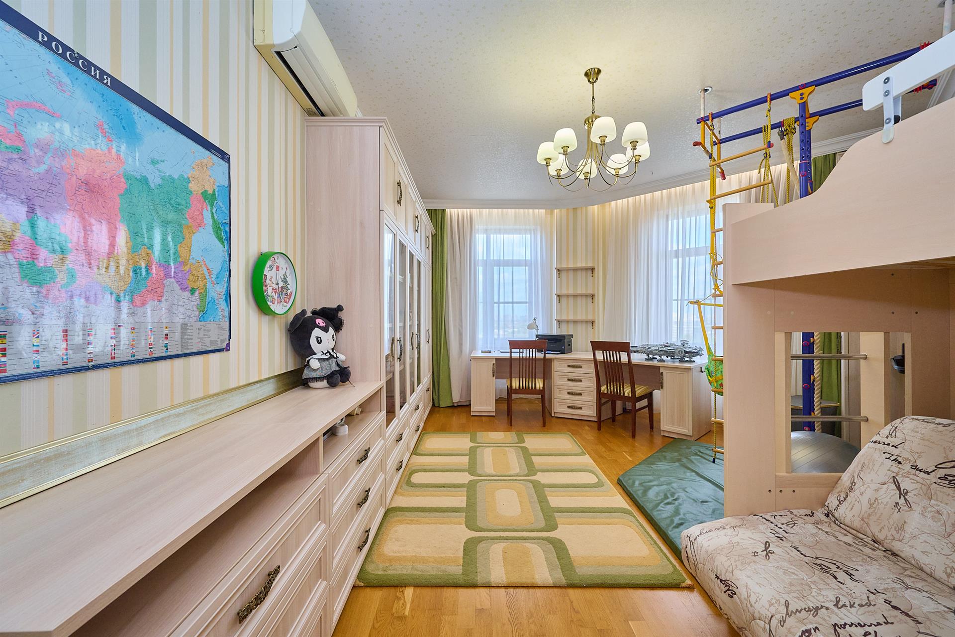 Фото №12: 3-комнатная квартира 137 м² - Краснодар, Центральный внутригородской округ, Западный внутригородской округ, мкр. Центральный, ул. Октябрьская, 74