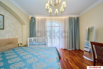 Фото №2: 4-комнатная квартира 137 м² - Краснодар, мкр. Центральный, ул. Октябрьская, 74