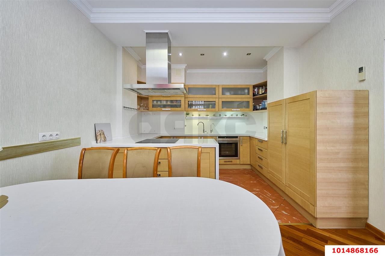 Фото №21: 4-комнатная квартира 137 м² - Краснодар, Центральный, ул. Октябрьская, 74