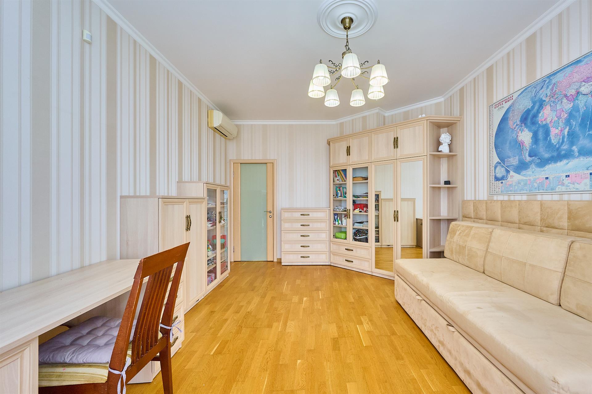 Фото №18: 3-комнатная квартира 137 м² - Краснодар, Центральный внутригородской округ, Западный внутригородской округ, мкр. Центральный, ул. Октябрьская, 74