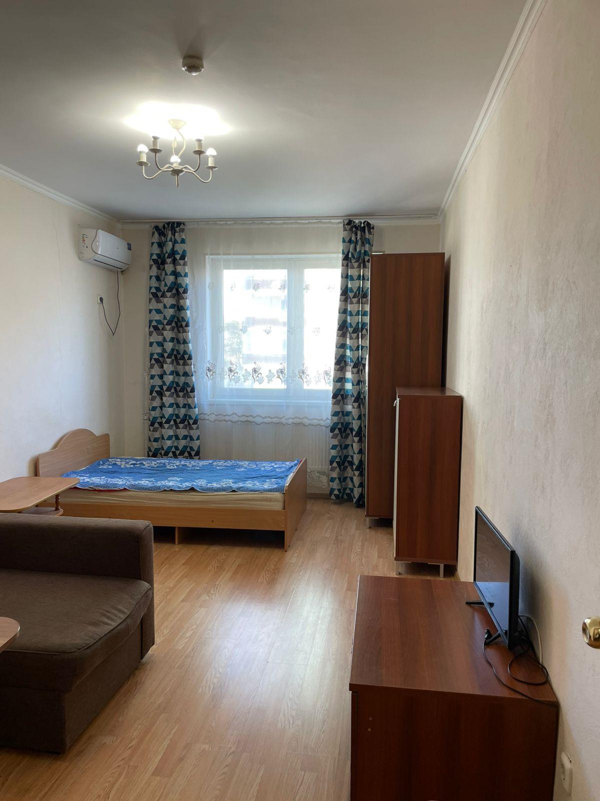 Фото №1: 1-комнатная квартира 40 м² - Краснодар, ЖК Возрождение, Прикубанский внутригородской округ, мкр. Восточно-Кругликовский, ул. имени 40-летия Победы, 133