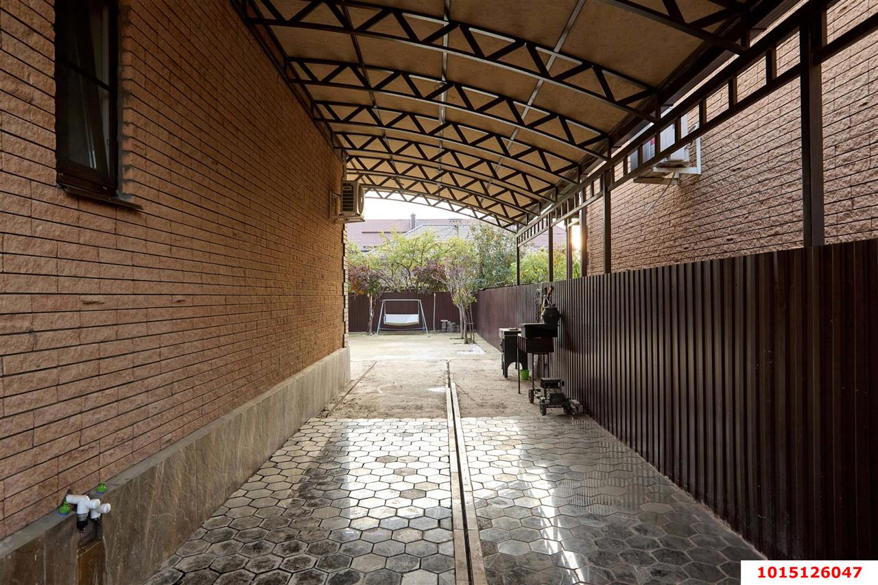 Фото №3: Дом 183 м² + 3.3 сот. - Новая Адыгея, ул. Адыгейская, 13Б