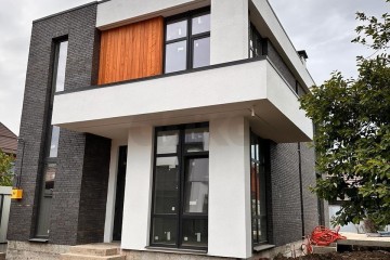 Фото №1: Земельный участок под ИЖС 10 сот. - Краснодар, мкр. Завод Радиоизмерительных Приборов, ул. Брюховецкая