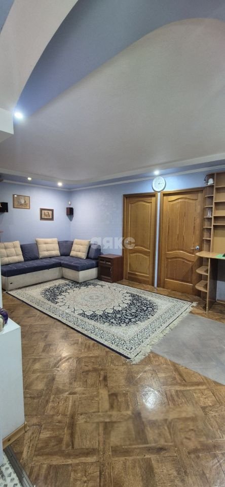 Фото №1: 3-комнатная квартира 50 м² - Ростов-на-Дону, Александровка, пр-кт 40-летия Победы, 63/5