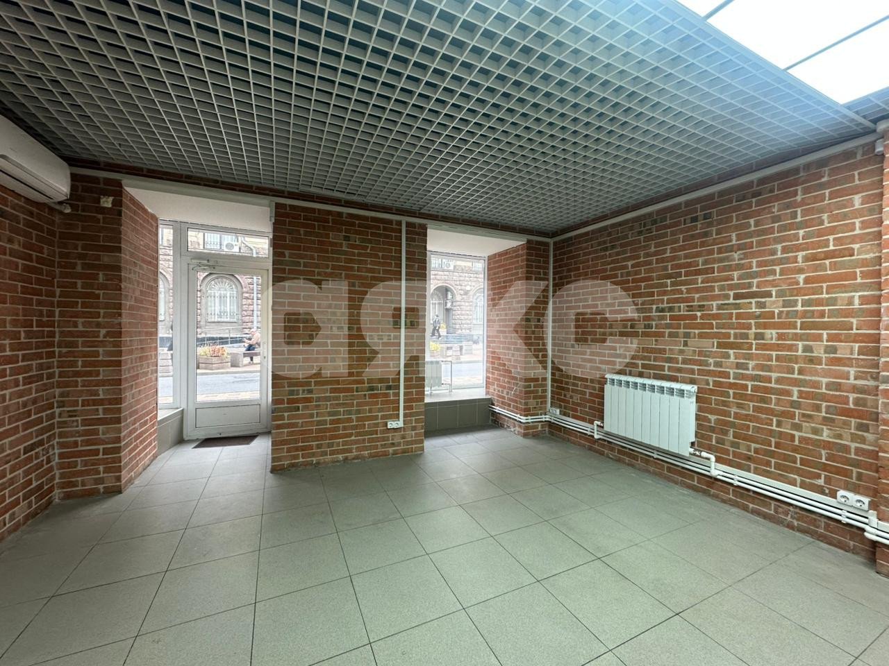 Фото №1: Коммерция 73 м² - Ростов-на-Дону, Ленинский, пер. Газетный, 33