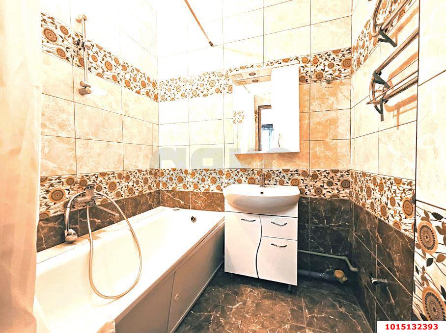 Фото №9: 2-комнатная квартира <span class="whitespace-nowrap">70 м²</span>, <span class="whitespace-nowrap">3/15 эт.</span> - Краснодар, Прикубанский внутригородской округ, Солнечный, мкр. Фестивальный, ул. Яна Полуяна, 39